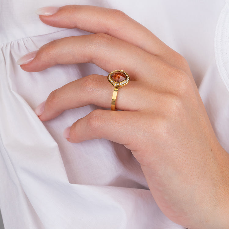 Melano Vivid Border CZ Stone