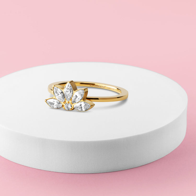 Melano Twisted Snowy Feeling Ring Set