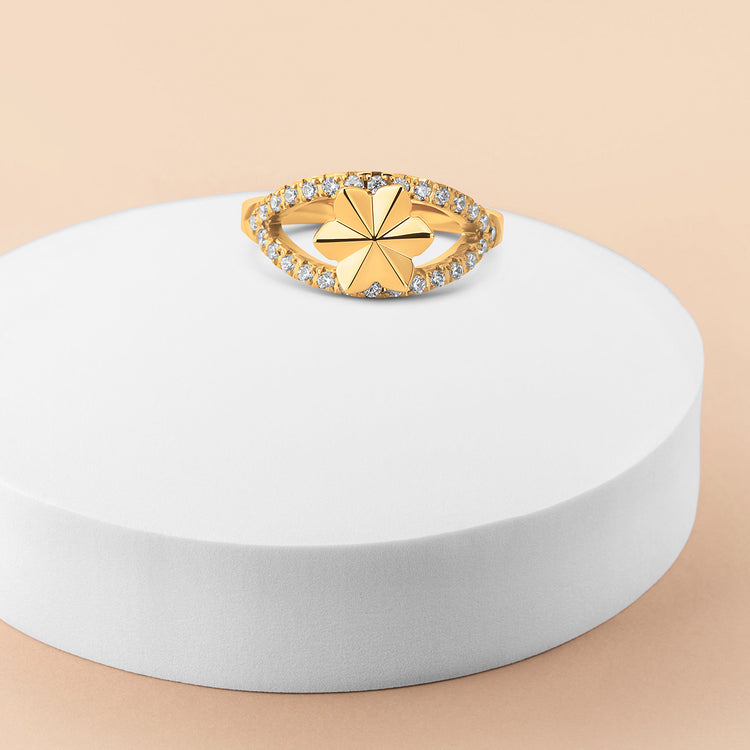 Melano Vivid Sparkly Eye Ring Set