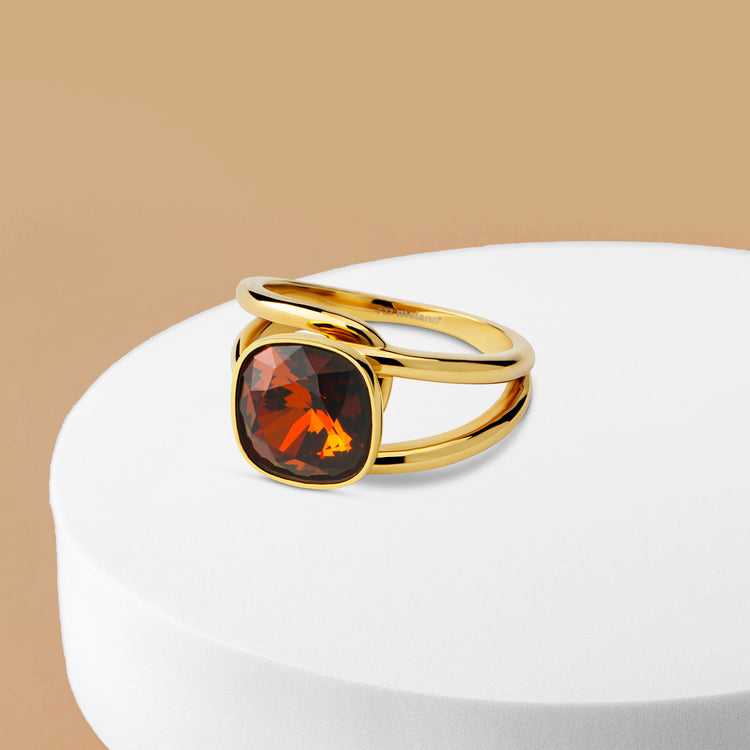 Melano Twisted Smoky Wood Ring Set