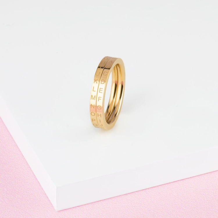 Melano Friends Initials Ringen Set - melanojewelry