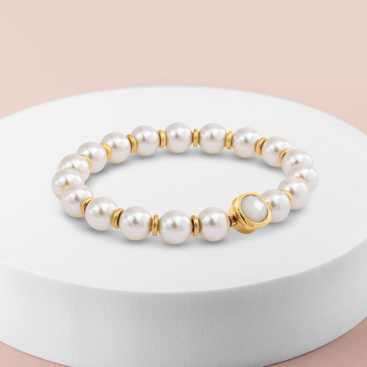 Melano Vivid Golden Cream Armband Set