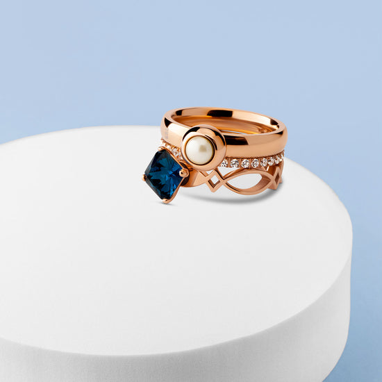 Melano Friends Twisted Frosted Lake Ring Set