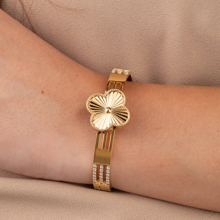 Melano Kosmic Clover Stone