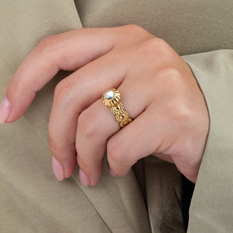 Melano Vivid Varai Ring